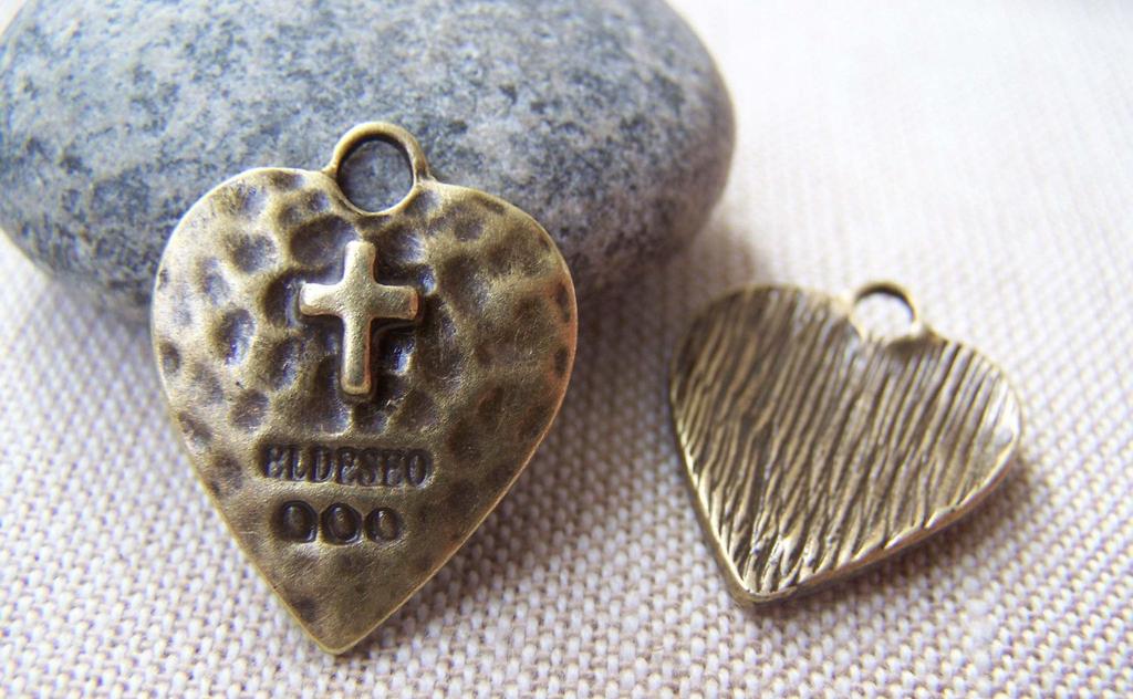 Accessories - 10 Pcs Of Antique Bronze Cross Heart Charms 19x21mm A1273