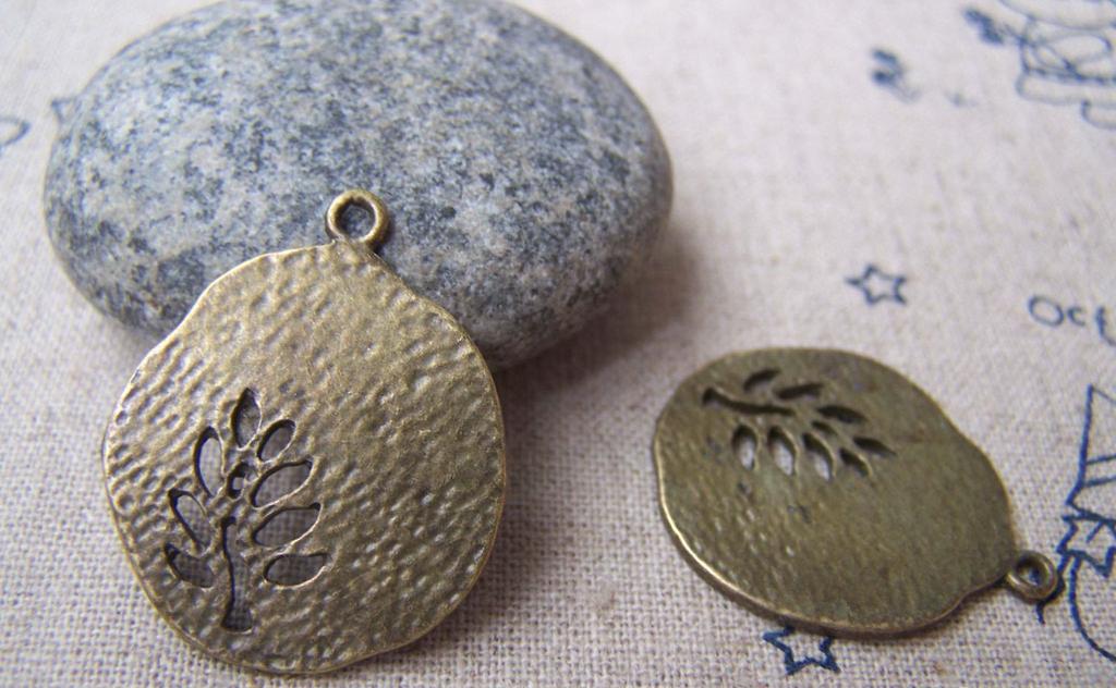 Accessories - 10 Pcs Of Antique Bronze Cut Out Tree Pendants Charms 23x25mm A3371