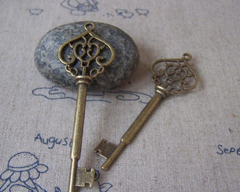 Accessories - 10 Pcs Of Antique Bronze Filigree Flower Key Pendants 22x69mm A4694