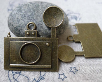 Accessories - 10 Pcs Of Antique Bronze Flat Camera Charms 34x36mm  A6103