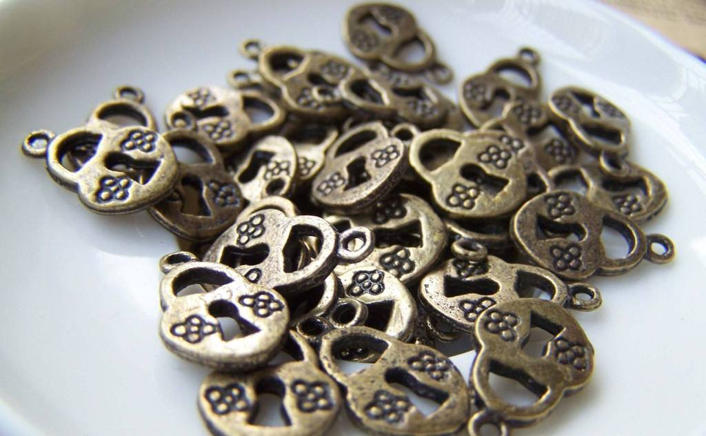 Accessories - 10 Pcs Of Antique Bronze Flower Lock Charms Double Sided 10x13mm A3005