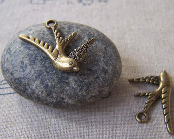 Accessories - 10 Pcs Of Antique Bronze Flying Bird Charms Pendants Loop On Tail 17x20mm A5379