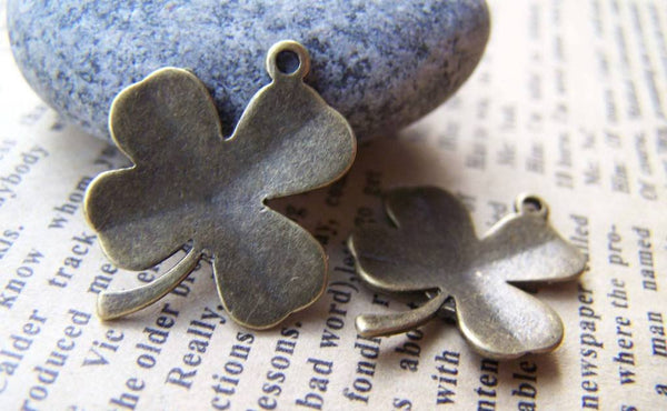 Accessories - 10 Pcs Of Antique Bronze Four-Leaf Clover Lucky Flower Charms 20x24mm A436