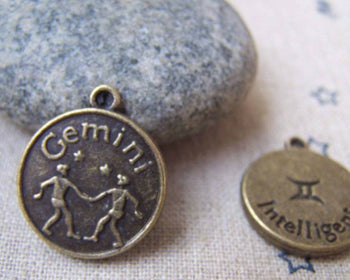 Accessories - 10 Pcs Of Antique Bronze Gemini Twins Constellation Round Charms Pendant 18mm A1932