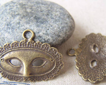 Accessories - 10 Pcs Of Antique Bronze Halloween Lady Mask Charms 23x32mm A4576
