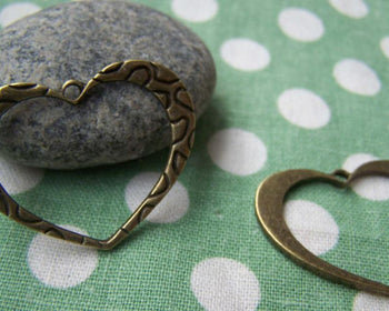 Accessories - 10 Pcs Of Antique Bronze Huge Filigree Heart Charms 26x34mm A1506