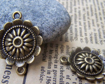 Accessories - 10 Pcs Of Antique Bronze Huge Sunflower Flower Connectors Charms 20.5mm A1948