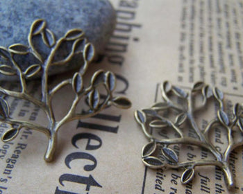 Accessories - 10 Pcs Of Antique Bronze Huge Tree Charms 32x33mm A437