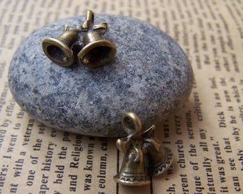 Accessories - 10 Pcs Of Antique Bronze Jingle Bell Christmas Charms 15x15mm A1456