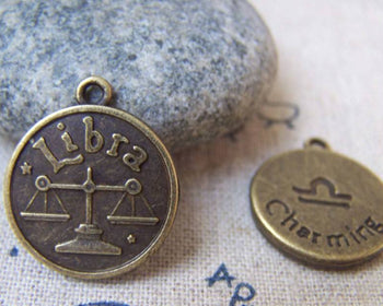 Accessories - 10 Pcs Of Antique Bronze Libra The Balance Scale Constellation Round Charms 18mm A1934
