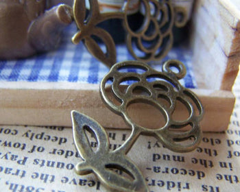 Accessories - 10 Pcs Of Antique Bronze Lovely Filigree Flower Charms 18x25mm A1885