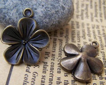 Accessories - 10 Pcs Of Antique Bronze Lovely Flower Charms 17x19mm A1736