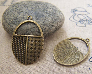 Accessories - 10 Pcs Of Antique Bronze Lovely Handbag Charms 19x29mm A2180