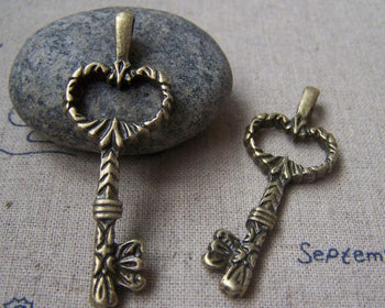 Accessories - 10 Pcs Of Antique Bronze Lovely Key Pendants Charms 18x52mm A2931