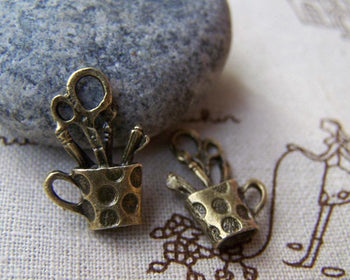 Accessories - 10 Pcs Of Antique Bronze Lovely Pen And Tool Pot Charms 12x19mm A3056
