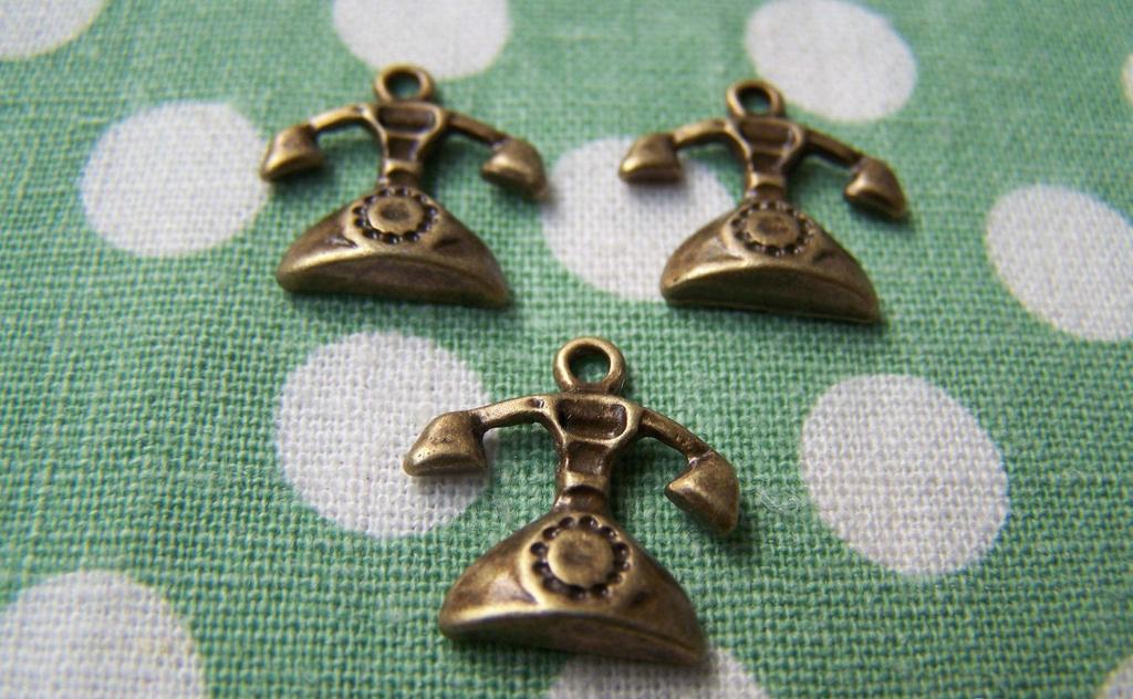 Accessories - 10 Pcs Of Antique Bronze Lovely Telephone Charms 13x14mm A1498