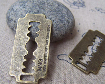 Accessories - 10 Pcs Of Antique Bronze Razor Blade Charms 19x37mm A3872