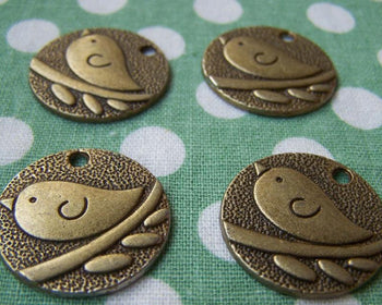 Accessories - 10 Pcs Of Antique Bronze Round Bird Charms 25mm A264
