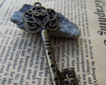 Accessories - 10 Pcs Of Antique Bronze Skeleton Key Swirly Key Pendants Charms 22x55mm  A199