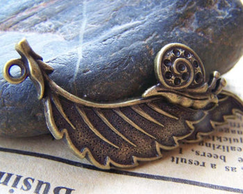 Accessories - 10 Pcs Of Antique Bronze Snail On The Leaf Pendants Charms 20x48mm A3927