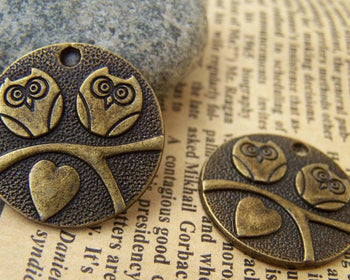 Accessories - 10 Pcs Of Antique Bronze Two Owls In Love Round Charms 25mm A116