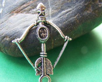 Accessories - 10 Pcs Of Antique Silver Bow And Arrow Charms Pendants 25x35mm A4378