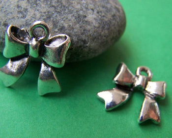 Accessories - 10 Pcs Of Antique Silver Bow Tie Knot Charms 15x18mm A786