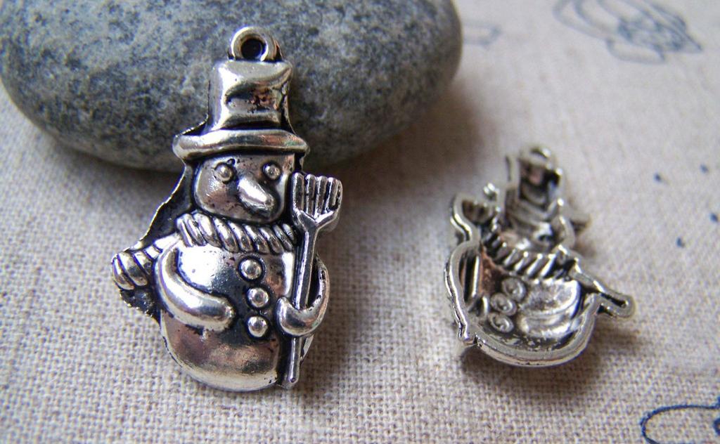 Accessories - 10 Pcs Of Antique Silver Christmas Snowman Charms 16x27mm A1549