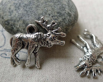 Accessories - 10 Pcs Of Antique Silver Deer Pendants Charms 22x22mm A6007