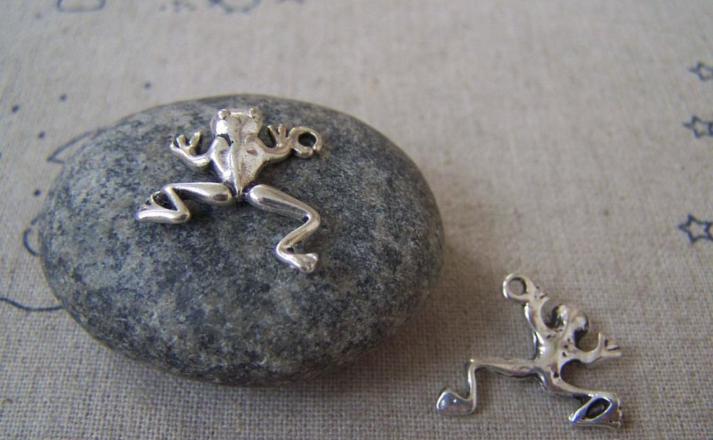 Accessories - 10 Pcs Of Antique Silver Filigree Leaping Frog Charms 17x20mm A1155