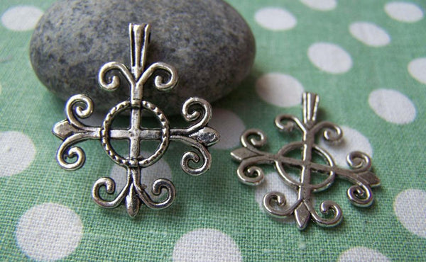 Accessories - 10 Pcs Of Antique Silver Filigree Lily Flower Cross Charms 25x26mm A1023