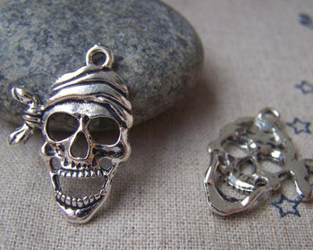 Accessories - 10 Pcs Of Antique Silver Filigree Skull Pirate Charms 19x25mm A1568
