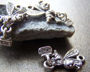Accessories - 10 Pcs Of Antique Silver Honey Bee Charms Pendants 12x22mm A1970