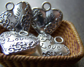 Accessories - 10 Pcs Of Antique Silver Lace Love Heart Charms Pendants 18x20mm A1962