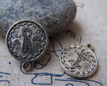 Accessories - 10 Pcs Of Antique Silver Lovely Angel Round Charms 16mm A1389