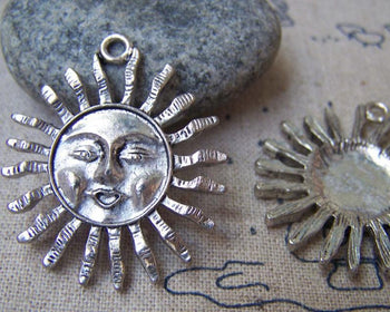 Accessories - 10 Pcs Of Antique Silver Lovely Sun Face Charms 30mm A968