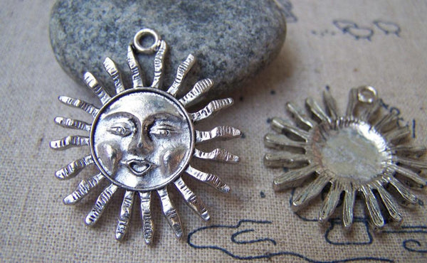 Accessories - 10 Pcs Of Antique Silver Lovely Sun Face Charms 30mm A968