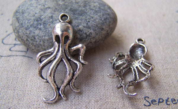 Accessories - 10 Pcs Of Antique Silver Octopus Charms 18x33mm A2664