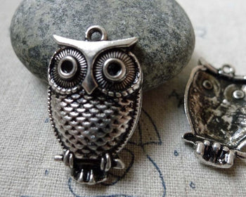 Accessories - 10 Pcs Of Antique Silver Owl Pendants Charms 18x28mm  A6337