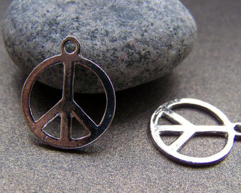 Accessories - 10 Pcs Of Antique Silver Peace Symbol Charms 20mm A3657