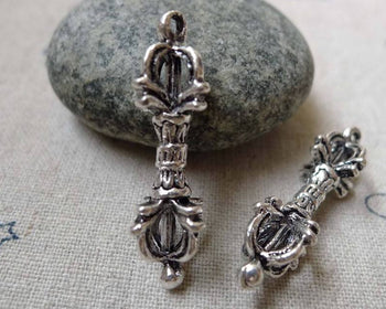 Accessories - 10 Pcs Of Antique Silver Vajra Dorje Cross Buddhism Charms 32mm A6022