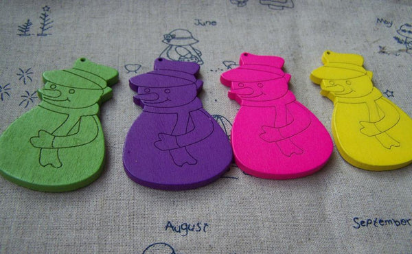 Accessories - 10 Pcs Of Assorted Color Wooden Snowman Charms 40x65mm A3732