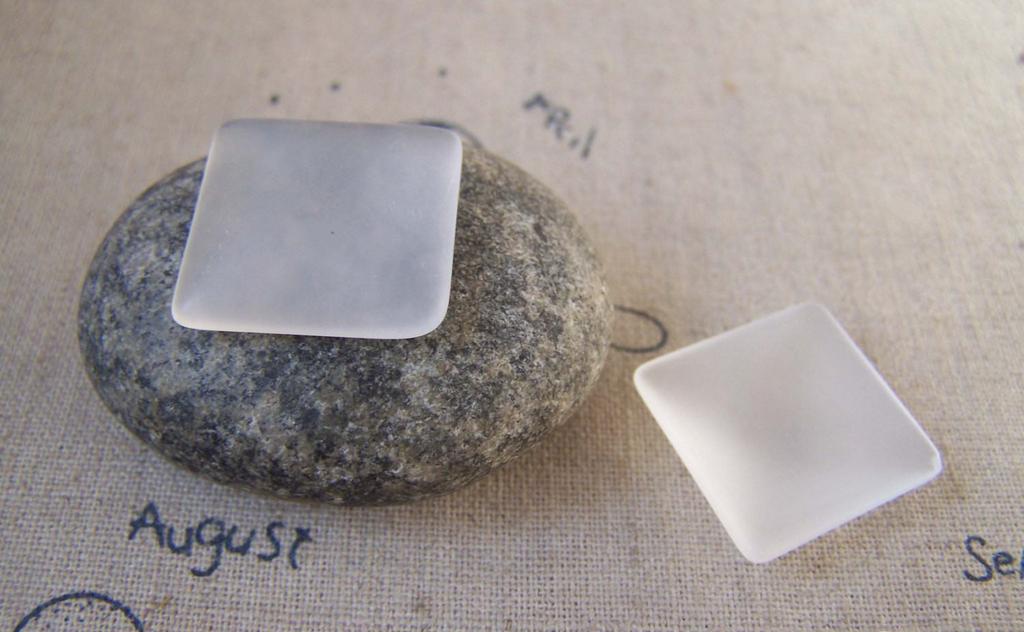 Accessories - 10 Pcs Of Frosted Glass Dome Square Cabochon Cameo 20mm A5445