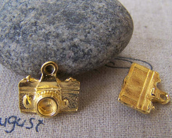 Accessories - 10 Pcs Of Gold Color Pewter Camera Charms 15x15mm A2316