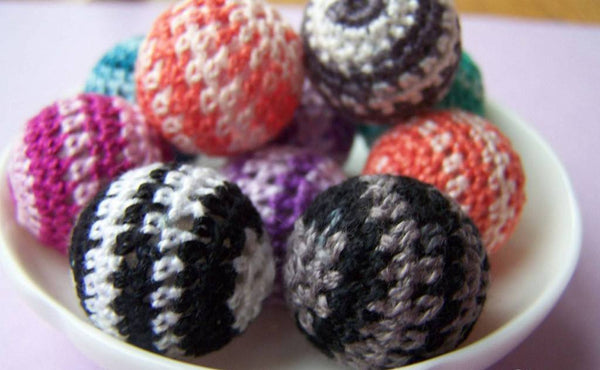 Accessories - 10 Pcs Of Hand Woven Yarn Glass Balls Assorted Color 21mm A2710