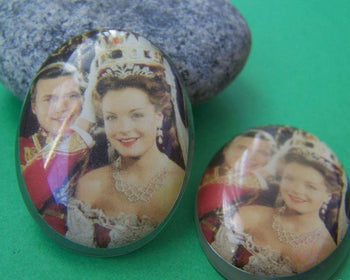 Accessories - 10 Pcs Of Resin Dome Princess Oval Cameo Cabochon 23.5x31mm A4068