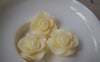 Accessories - 10 Pcs Of Resin Light Yellow Round Flower Cameo 21mm A4705