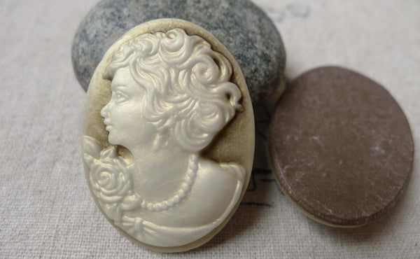 Accessories - 10 Pcs Resin Antiqued Victorian Lady Oval Cameo Cabochon 28x37mm A6888