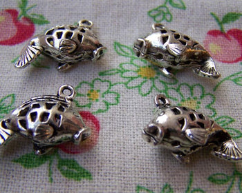 Accessories - 10 Pcs Silver Carp Fish Charms Filigree 3D Pendants 14x21mm A1148