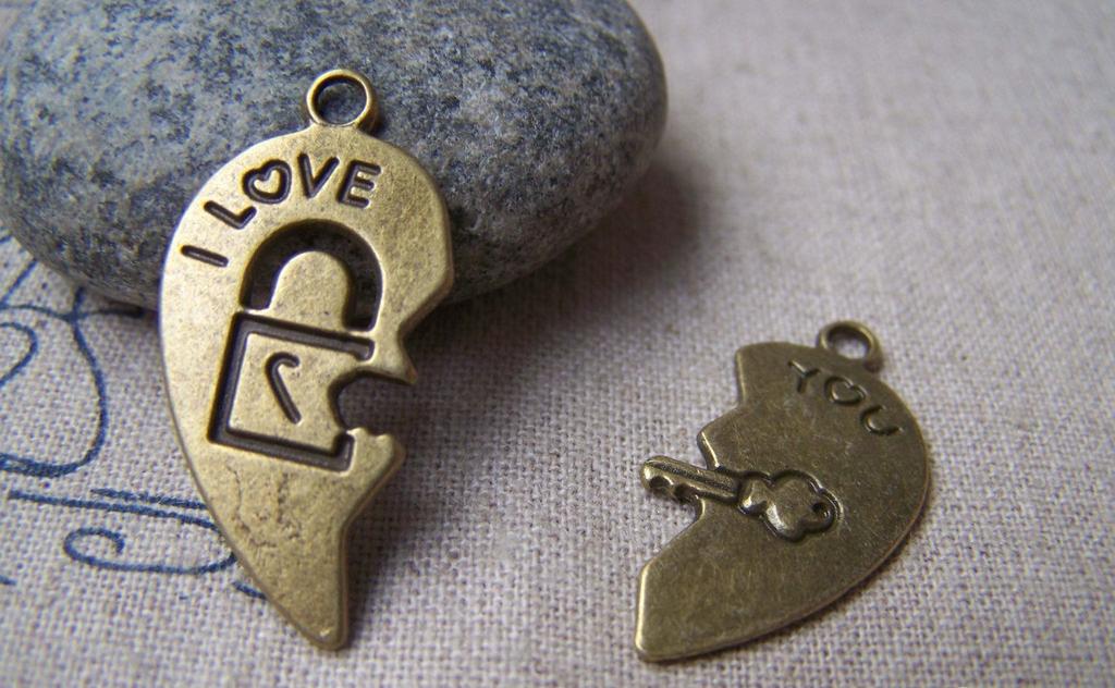 Accessories - 10 Sets (20pcs) Of Antique Bronze Key And Lock Heart Charms 15x30mm A165